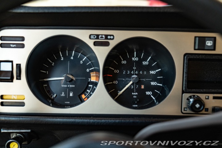 Volkswagen Golf MK1 CABRIOLET 1980