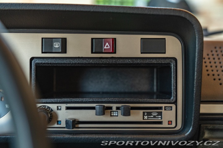 Volkswagen Golf MK1 CABRIOLET 1980