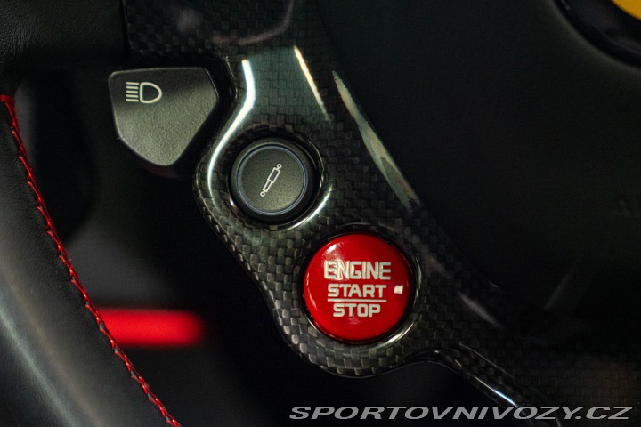 Ferrari 488 PISTA 2019
