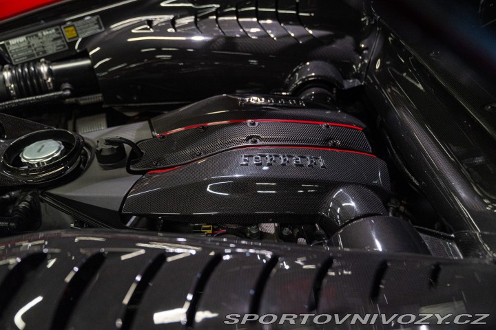 Ferrari 488 PISTA 2019