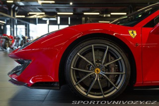 Ferrari 488 PISTA 2019