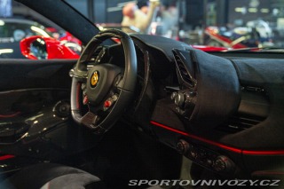 Ferrari 488 PISTA 2019