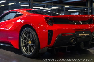 Ferrari 488 PISTA 2019