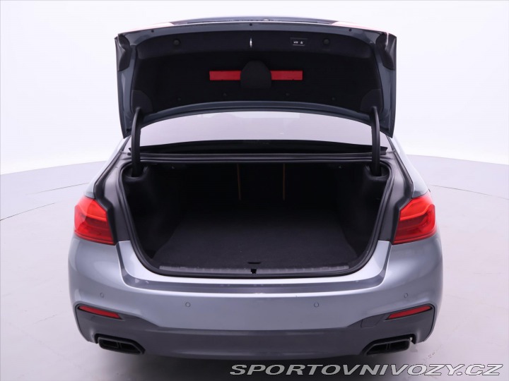 BMW 5 4,4 M550i xDrive 390kW AT 2020