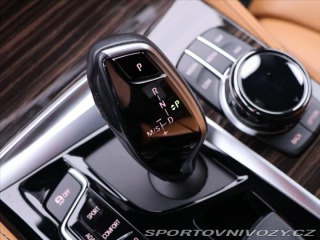 BMW 5 4,4 M550i xDrive 390kW AT 2020