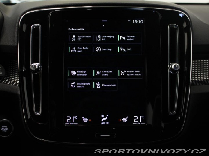Volvo Ostatní modely XC40 2,0 B4 R-Design H/K BLIS 2021