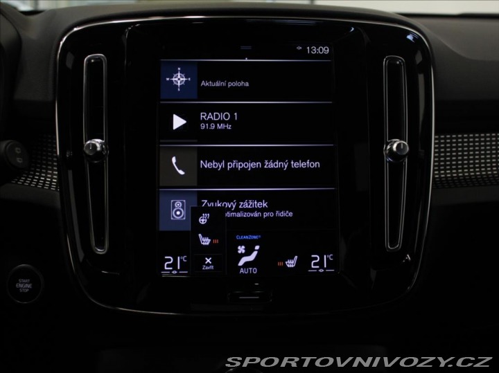Volvo Ostatní modely XC40 2,0 B4 R-Design H/K BLIS 2021