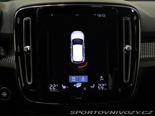 Volvo Ostatní modely XC40 2,0 B4 R-Design H/K BLIS 2021