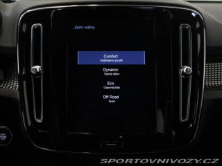 Volvo Ostatní modely XC40 2,0 B4 R-Design H/K BLIS 2021