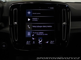 Volvo Ostatní modely XC40 2,0 B4 R-Design H/K BLIS 2021