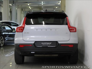 Volvo Ostatní modely XC40 2,0 B4 R-Design H/K BLIS 2021