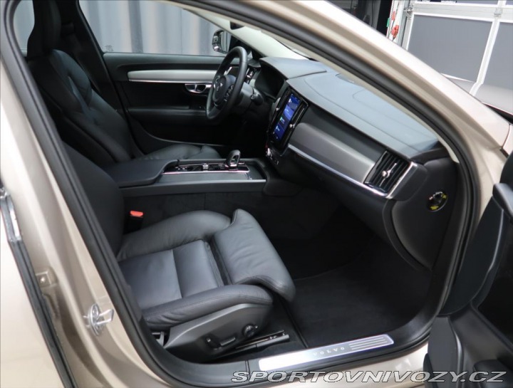 Volvo V90 2,0 B5 AWD AUT Plus Dark 2023