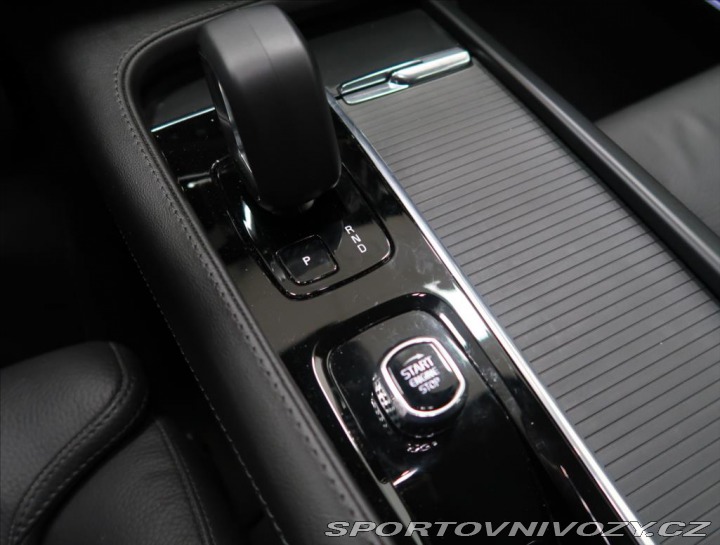 Volvo V90 2,0 B5 AWD AUT Plus Dark 2023