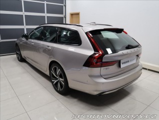 Volvo V90 2,0 B5 AWD  AUT Plus Dark 2023