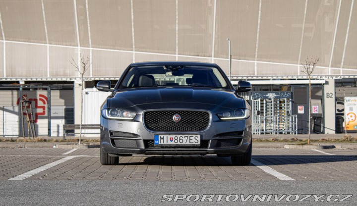 Jaguar XE 2.0 I4D Prestige AT 2017