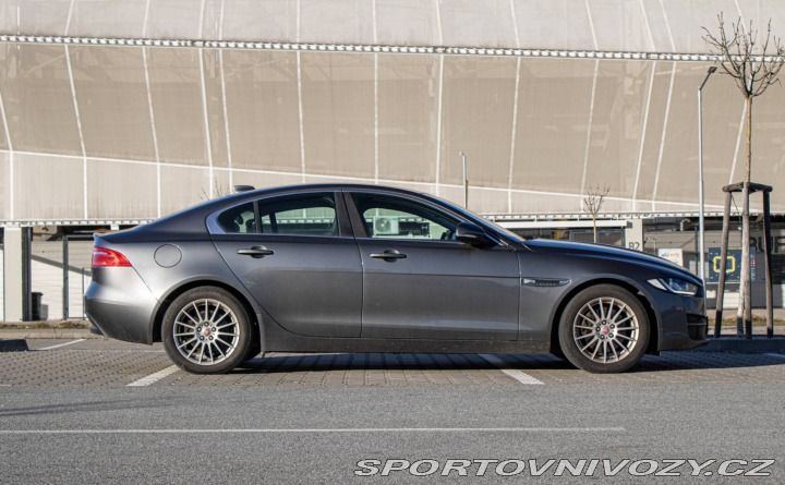 Jaguar XE 2.0 I4D Prestige AT 2017