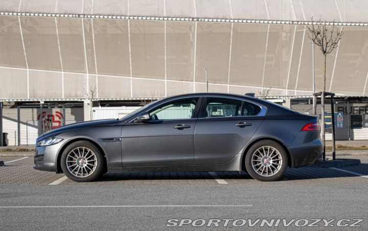 Jaguar XE 2.0 I4D Prestige AT 2017