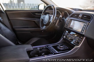 Jaguar XE 2.0 I4D Prestige AT 2017