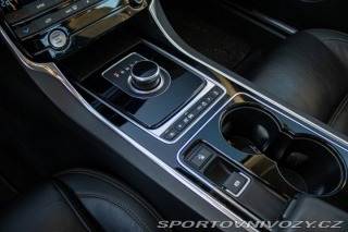 Jaguar XE 2.0 I4D Prestige AT 2017