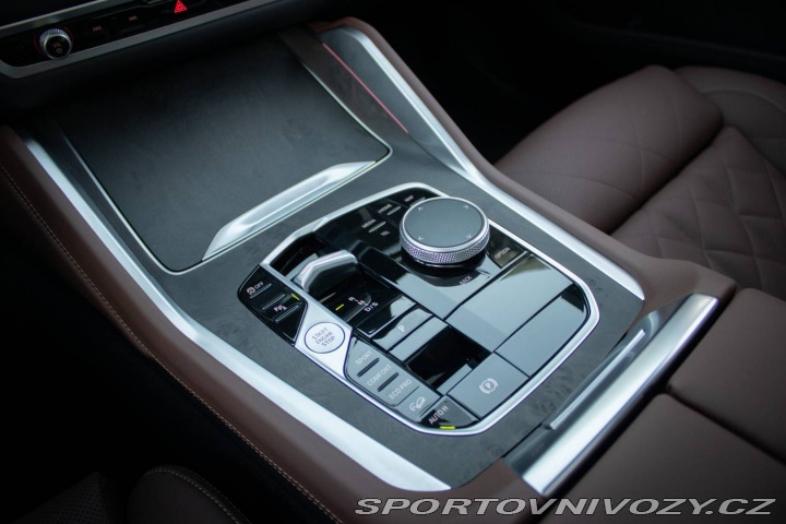 BMW X6 xDrive M60i - ZÁRUKA, BE 2024