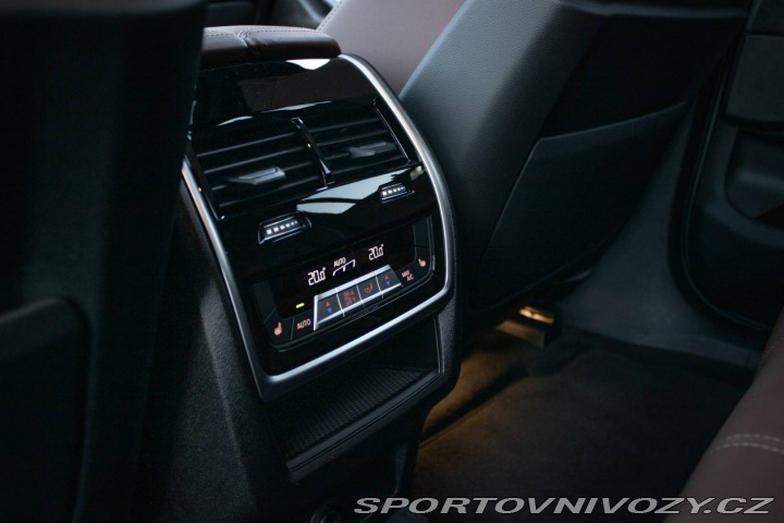 BMW X6 xDrive M60i - ZÁRUKA, BE 2024