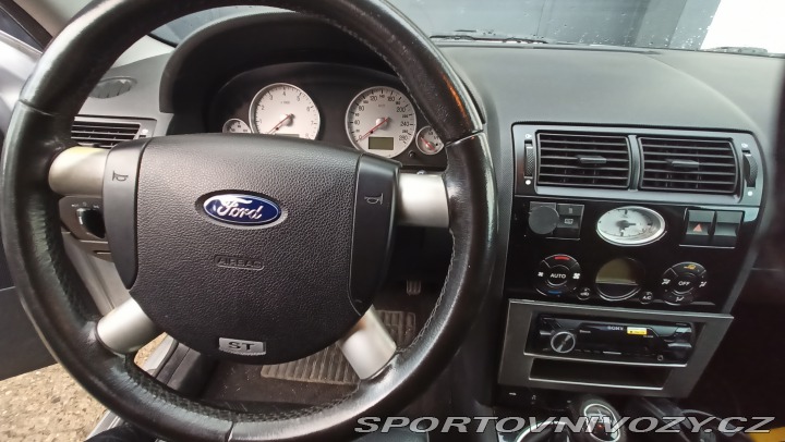 Ford Mondeo ST  2003
