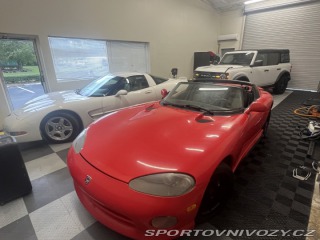 Dodge Viper 8.0L V10 1993