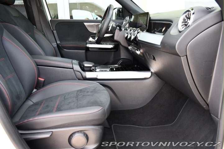 Mercedes-Benz Ostatní modely GLB 250 4M AMG 2023