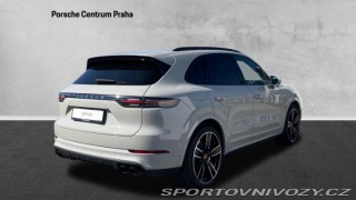Porsche Cayenne Turbo 2022