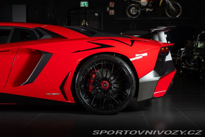 Lamborghini Aventador SV 2016