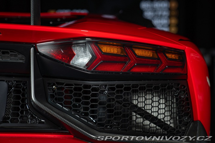 Lamborghini Aventador SV 2016