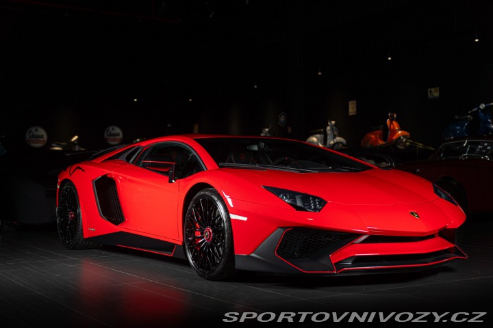 Lamborghini Aventador SV 2016
