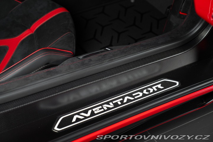 Lamborghini Aventador SV 2016