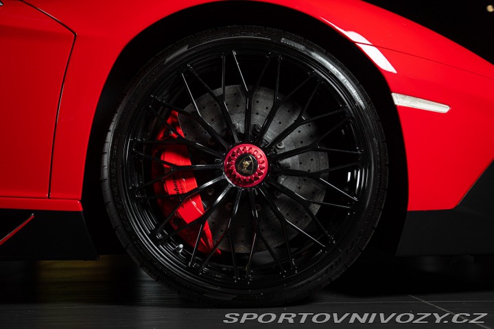 Lamborghini Aventador SV 2016