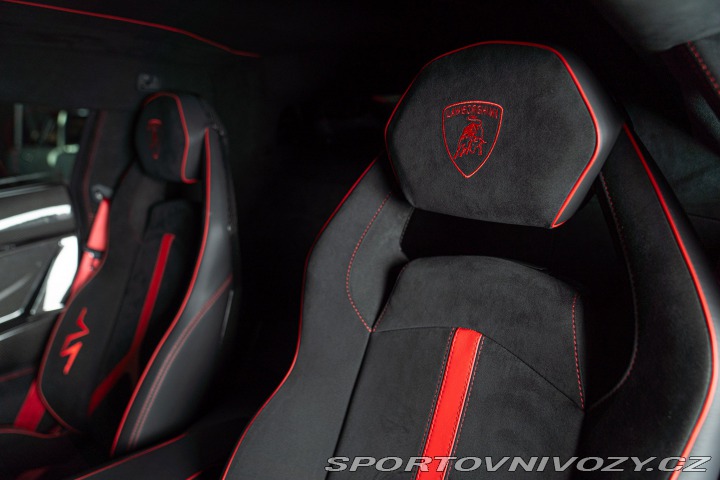 Lamborghini Aventador SV 2016