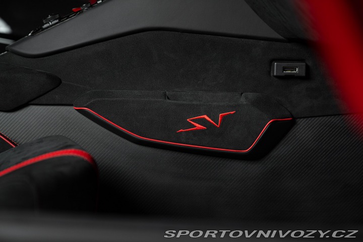 Lamborghini Aventador SV 2016