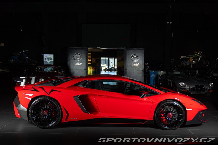 Lamborghini Aventador SV 2016