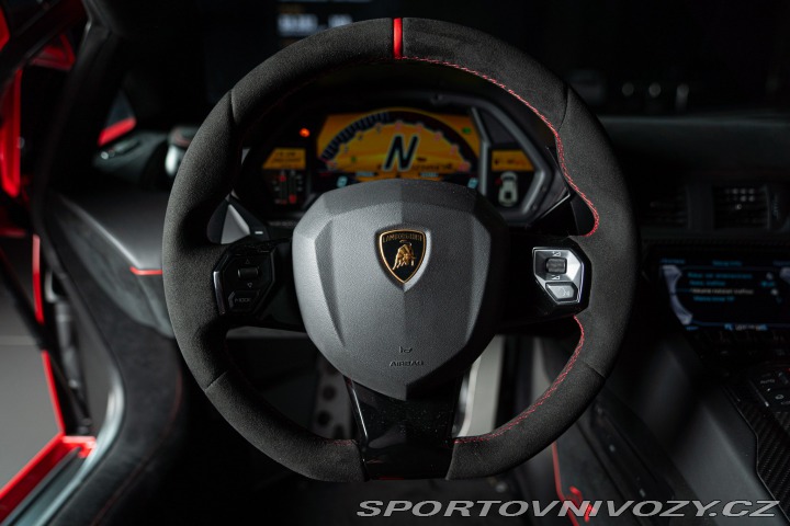 Lamborghini Aventador SV 2016