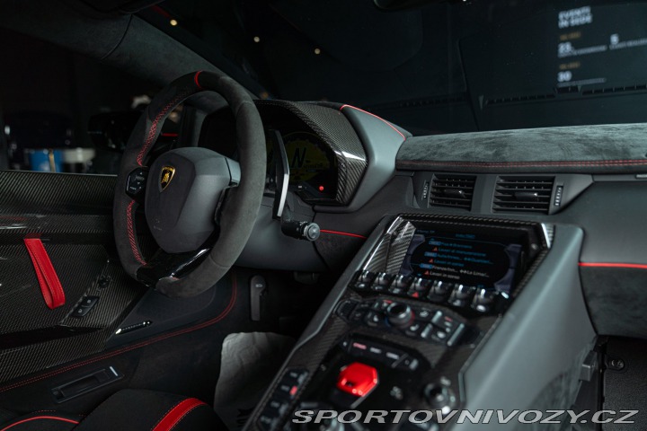 Lamborghini Aventador SV 2016