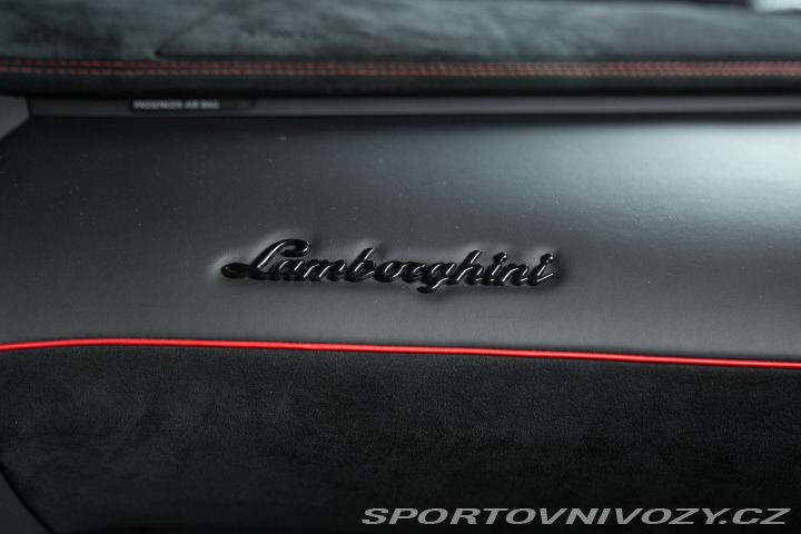 Lamborghini Aventador SV 2016