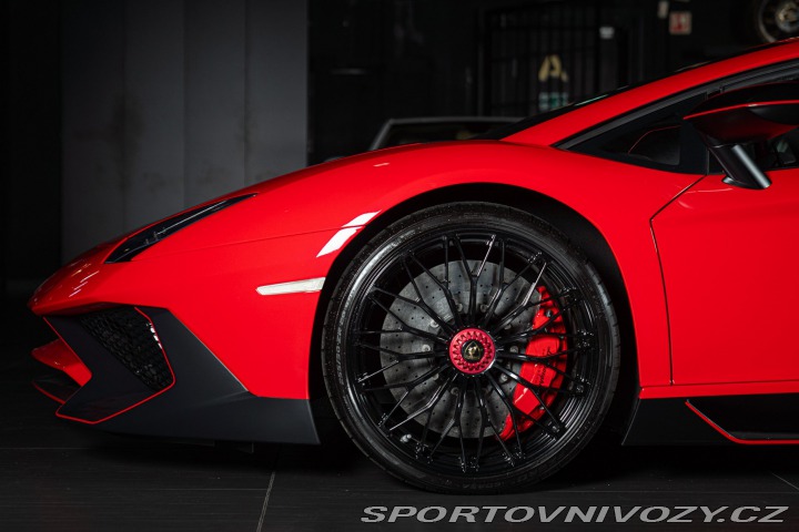 Lamborghini Aventador SV 2016