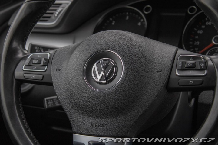 Volkswagen Passat CC CC 2.0 TDI BlueMotion 2011