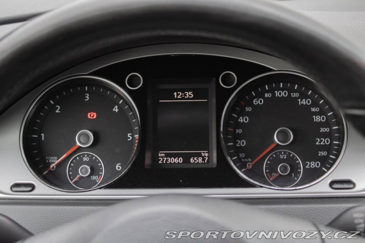 Volkswagen Passat CC CC 2.0 TDI BlueMotion 2011