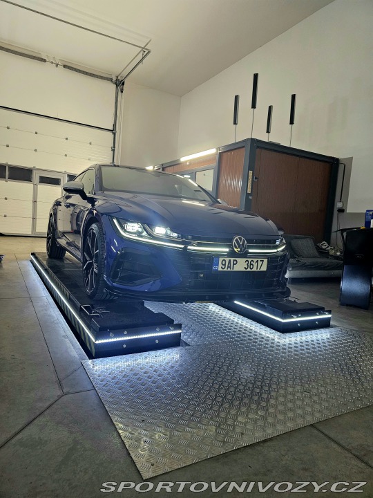 Volkswagen Arteon R 2022