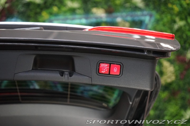 Mercedes-Benz E 220d 4M AMG LED Distronic 2020