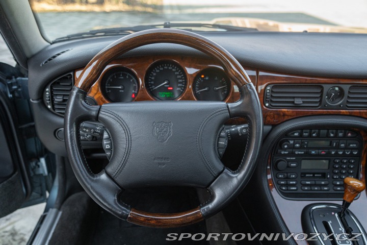 Jaguar XJ XJ8 3.2 EXECUTIVE 1997