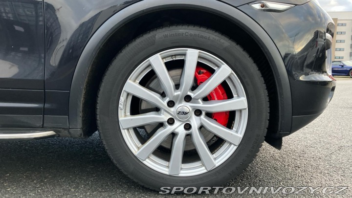 Porsche Cayenne Turbo 2011