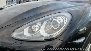 Porsche Cayenne Turbo 2011