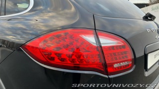 Porsche Cayenne Turbo 2011