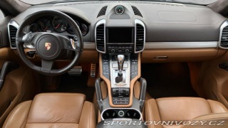 Porsche Cayenne Turbo 2011